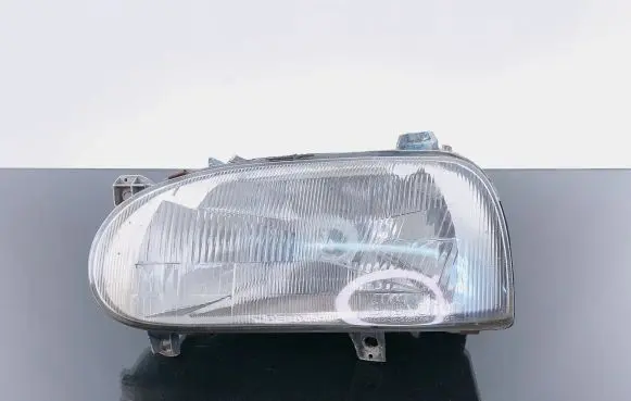 Volkswagen Golf III Headlight/headlamp 084411111