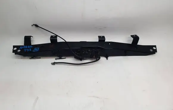 Nissan X-Trail T32 Radiator mount bracket 1234