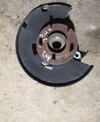 Opel Astra J Front wheel hub