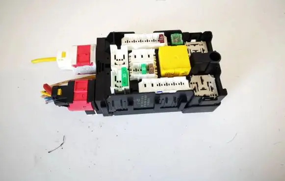 Citroen C4 II Fuse box set 9665492680