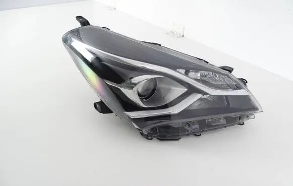 Toyota Yaris Headlight/headlamp