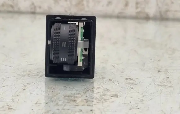 Headlight level height control switch