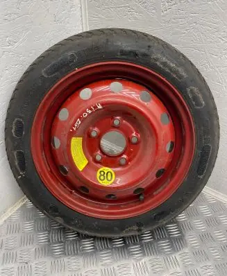 Hyundai i30 R15 spare wheel 529102H910