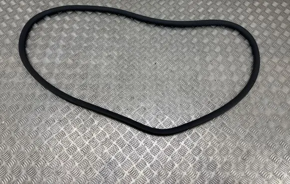 Opel Mokka B Front door rubber seal