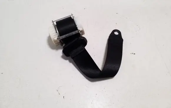 Fiat 500L Rear seatbelt 07355710690