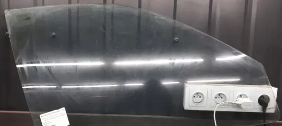 Mitsubishi Galant Eterna Front door window glass four-door