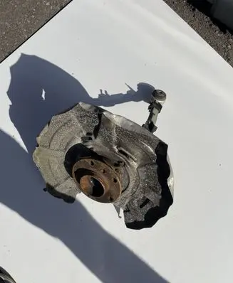 BMW 6 F12 F13 Rear wheel hub 2284433