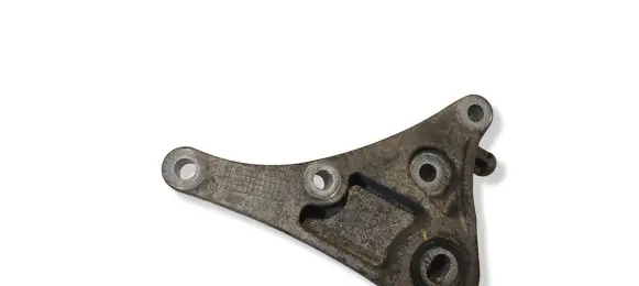 Opel Mokka X Gearbox mounting bracket 95142834