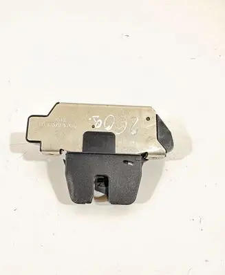 Peugeot 2008 I Tailgate/trunk/boot lock/catch/latch 9151487499