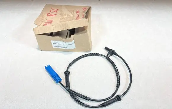 Mini One - Cooper Clubman R55 ABS rear brake sensor 6851501