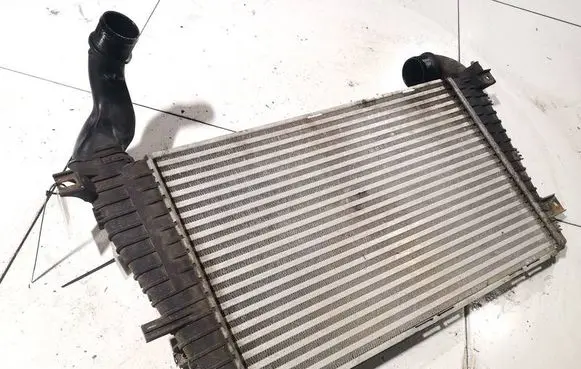 Opel Zafira B Intercooler radiator 