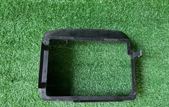Renault Clio IV Intercooler air guide/duct channel