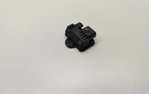 Glow plug pre-heat relay