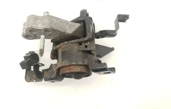 Toyota Avensis T270 Engine mount bracket