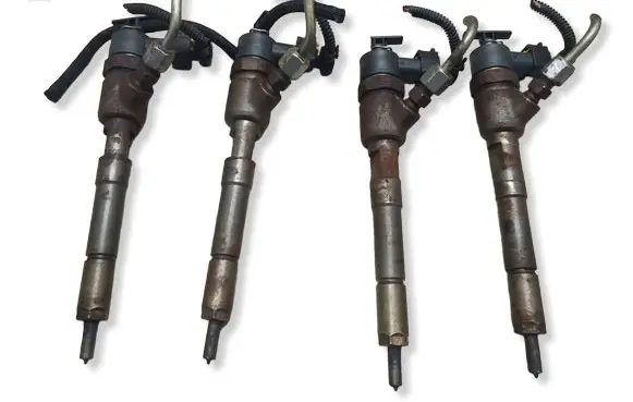 Fiat 500L Fuel injectors set 0445110351