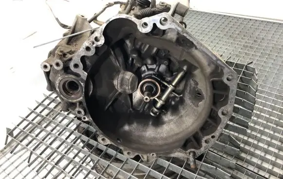 Suzuki Swift I Manual 5 speed gearbox ZN3