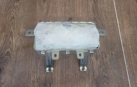 Hyundai i10 Steering wheel airbag 84530B4000AL