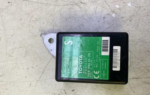 Toyota RAV 4 (XA30) Door control unit/module 8974042020 61B239000 239F3616202