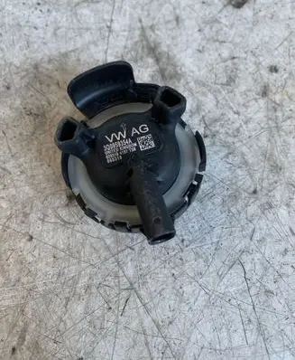 Skoda Karoq Airbag deployment crash/impact sensor 3q0959354a