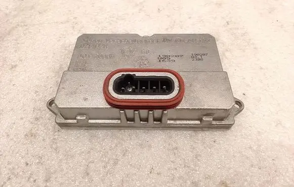 Mercedes-Benz E W211 Headlight ballast module Xenon 5DV00829000