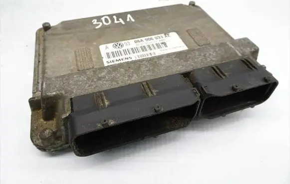 Volkswagen Golf IV Engine control unit/module 06A906033AE 5WP40136