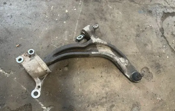 Chrysler Pacifica Front lower control arm/wishbone 68232192AD 68229020AG