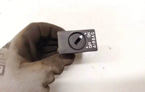 Volkswagen PASSAT B6 Passenger airbag on/off switch 3C0919237A