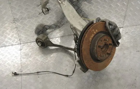 Land Rover Range Rover Sport L494 Front wheel hub spindle knuckle