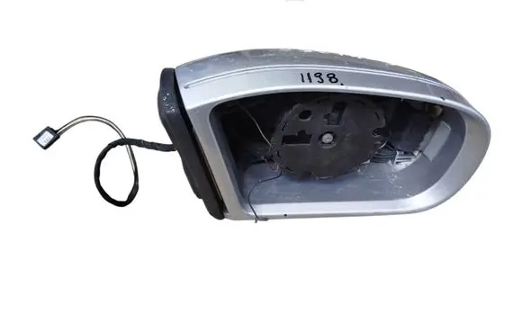 Mercedes-Benz C W203 Front door electric wing mirror 413133418