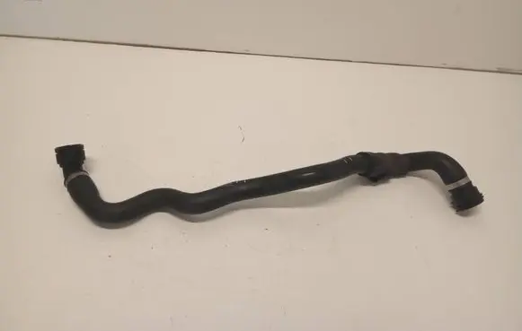 Volvo XC60 Engine coolant pipe/hose 32138626