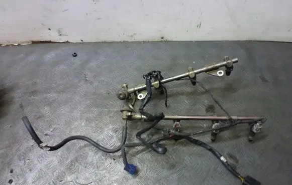 Nissan Murano Z50 Fuel main line pipe