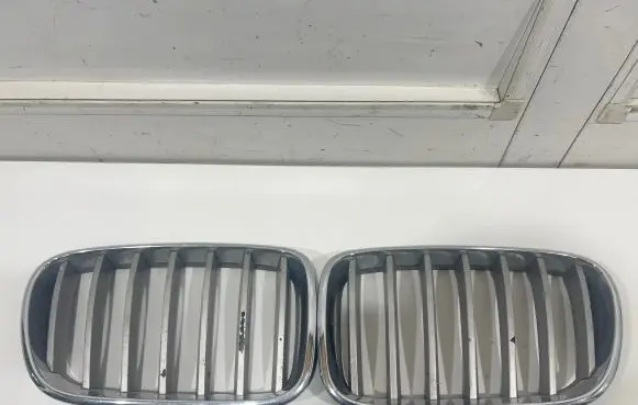 BMW X3 F25 Front bumper upper radiator grill 7210725 7237421 7210726
