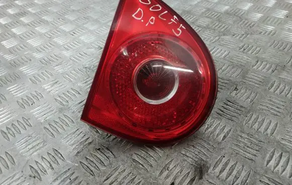Volkswagen Golf V Tailgate rear/tail lights 1K6945093G