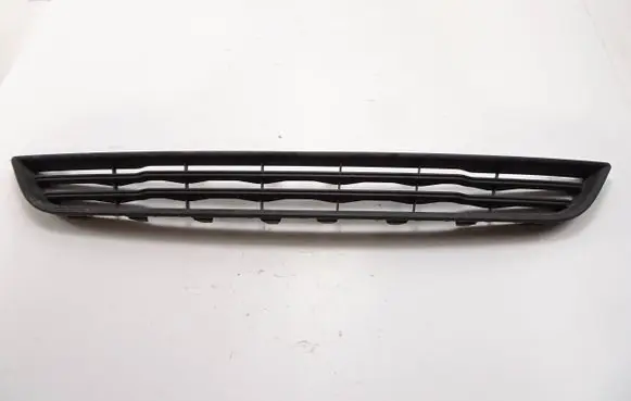 Ford Fiesta Front bumper lower grill C1BB17K945AA 16827 C8L6A