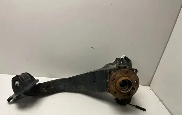 BMW X1 F48 F49 Rear wheel hub 6851579 8842879