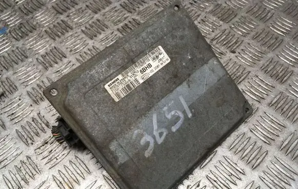 Ford Fiesta Engine control unit/module S118325001 S120977015 4S6112A650SB