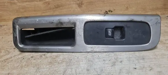 Volvo V50 Electric window control switch 30658448