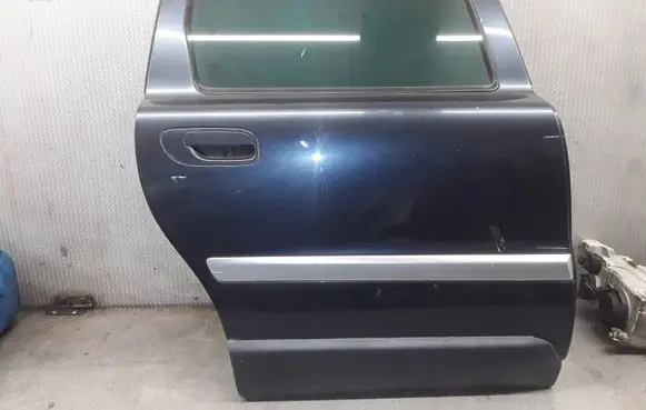 Volvo XC70 Rear door