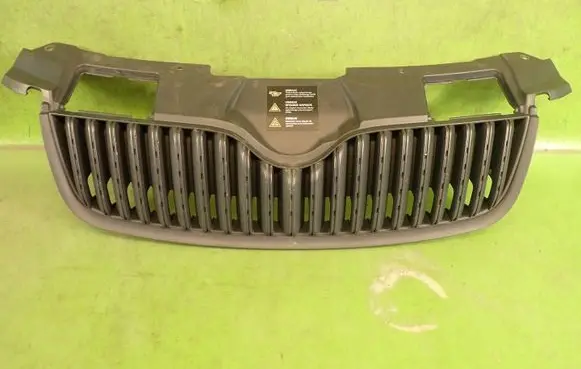 Skoda Roomster (5J) Front bumper upper radiator grill 5J0853668
