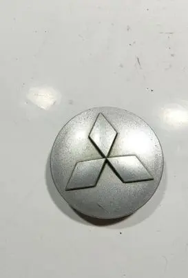 Mitsubishi Outlander Original wheel cap 4252A017