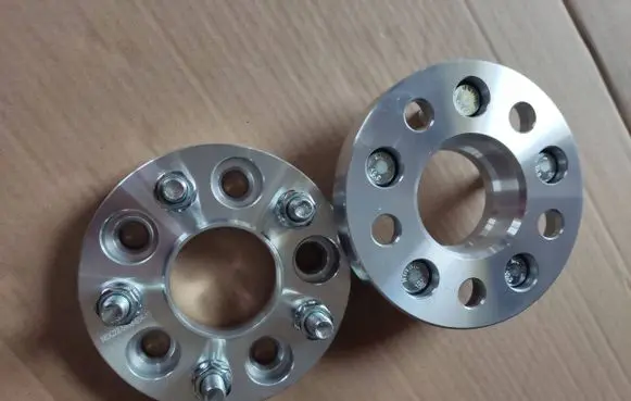 Chrysler 300 - 300C Wheel spacers 