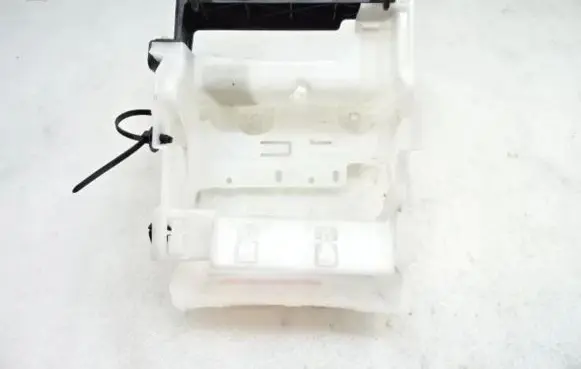 Citroen DS5 Other engine bay part 9687440680