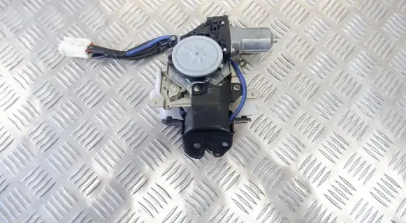 Loading door lock