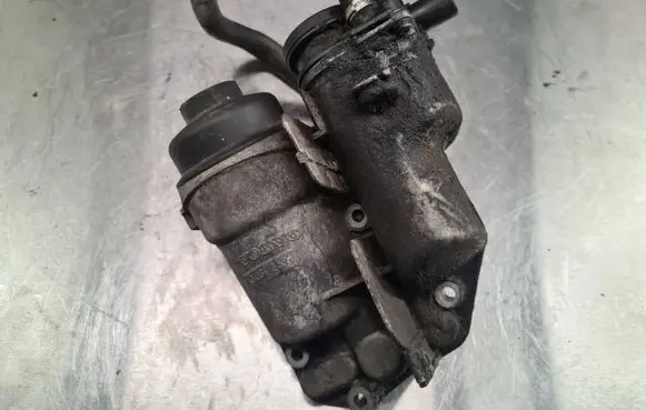 Volvo S80 Oil filter mounting bracket 6740273266 086422839