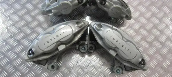 Infiniti QX70 S51 Front brake caliper