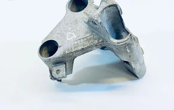 Nissan Note (E11) Engine mounting bracket 11232AY600