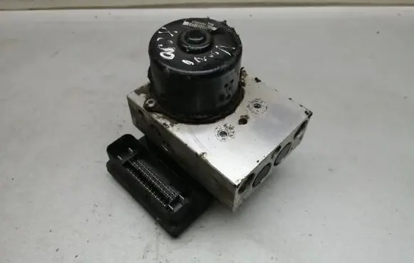 Volvo XC90 ABS Pump P30714955 30714960