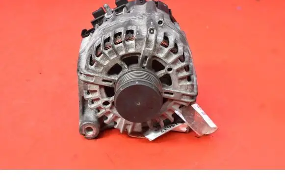 BMW 5 F10 F11 Generator/alternator 8507625