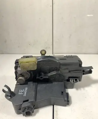 Opel Signum Front door lock 24447343
