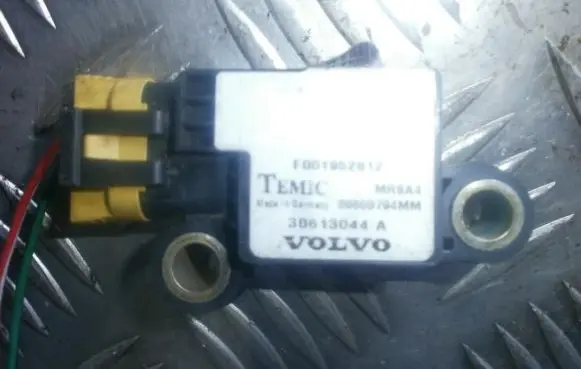 Volvo S40, V40 Airbag deployment crash/impact sensor 30613044a
